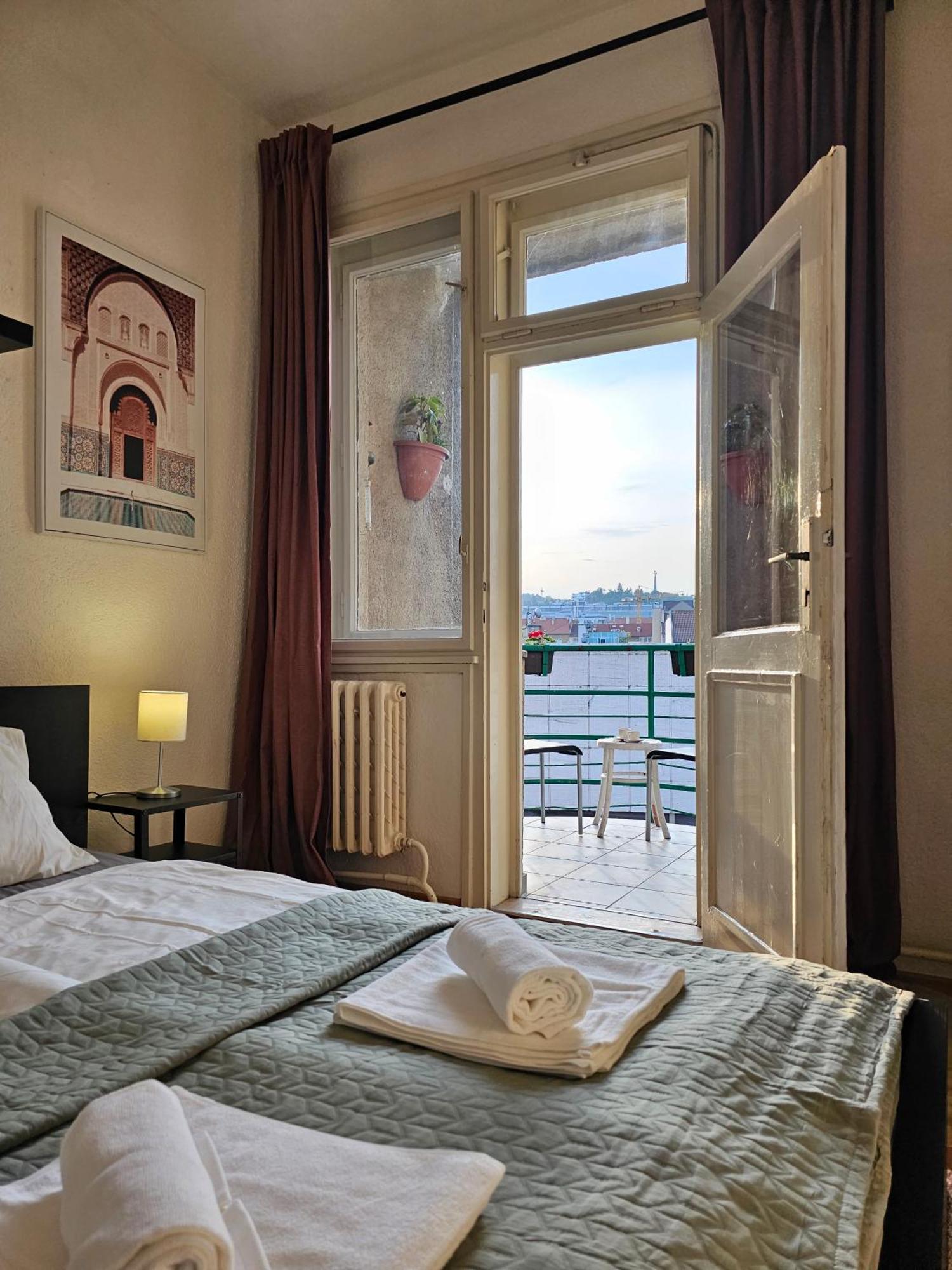 Stone Square Apartment Bratislava Dış mekan fotoğraf